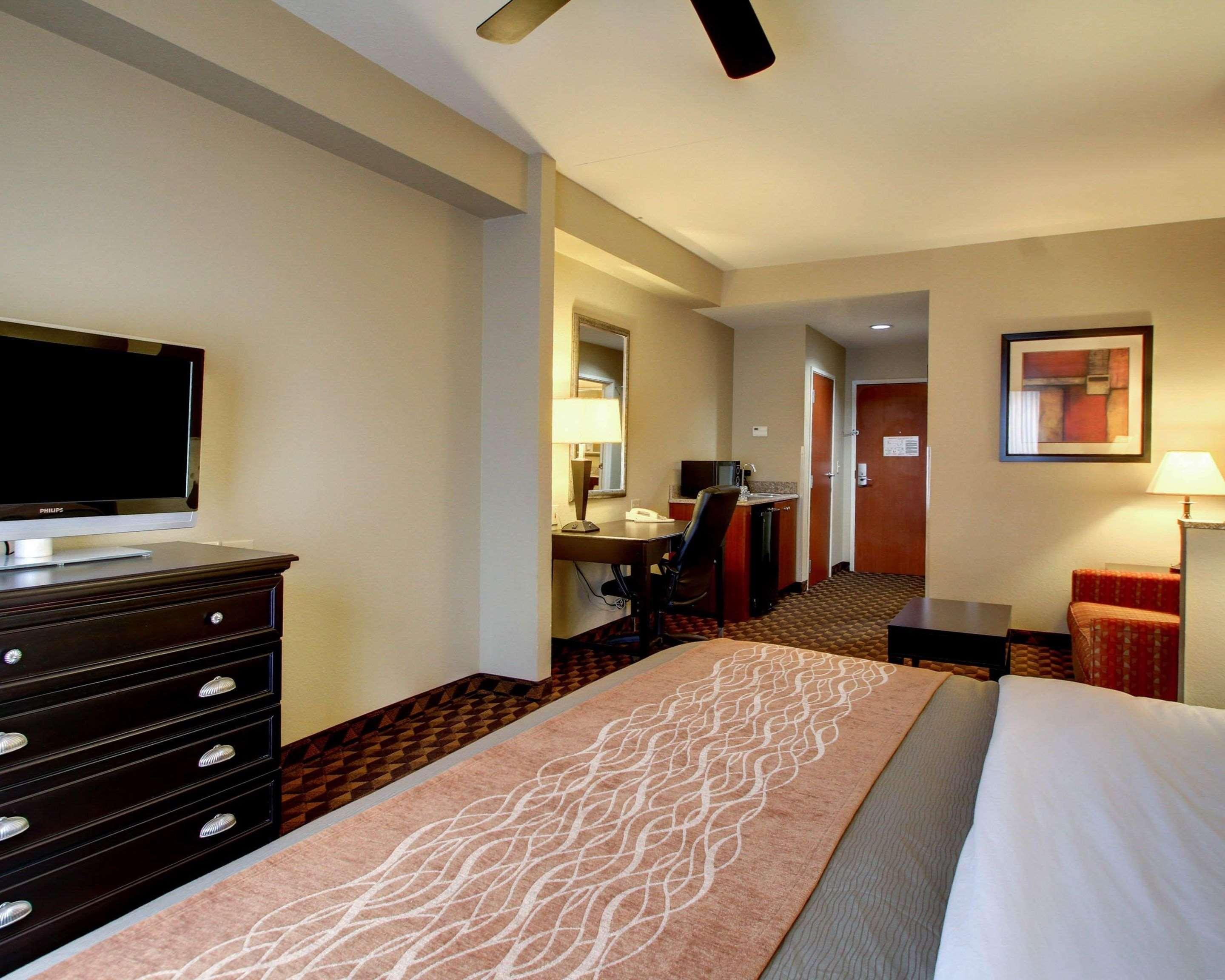 Comfort Inn & Suites Clinton Esterno foto