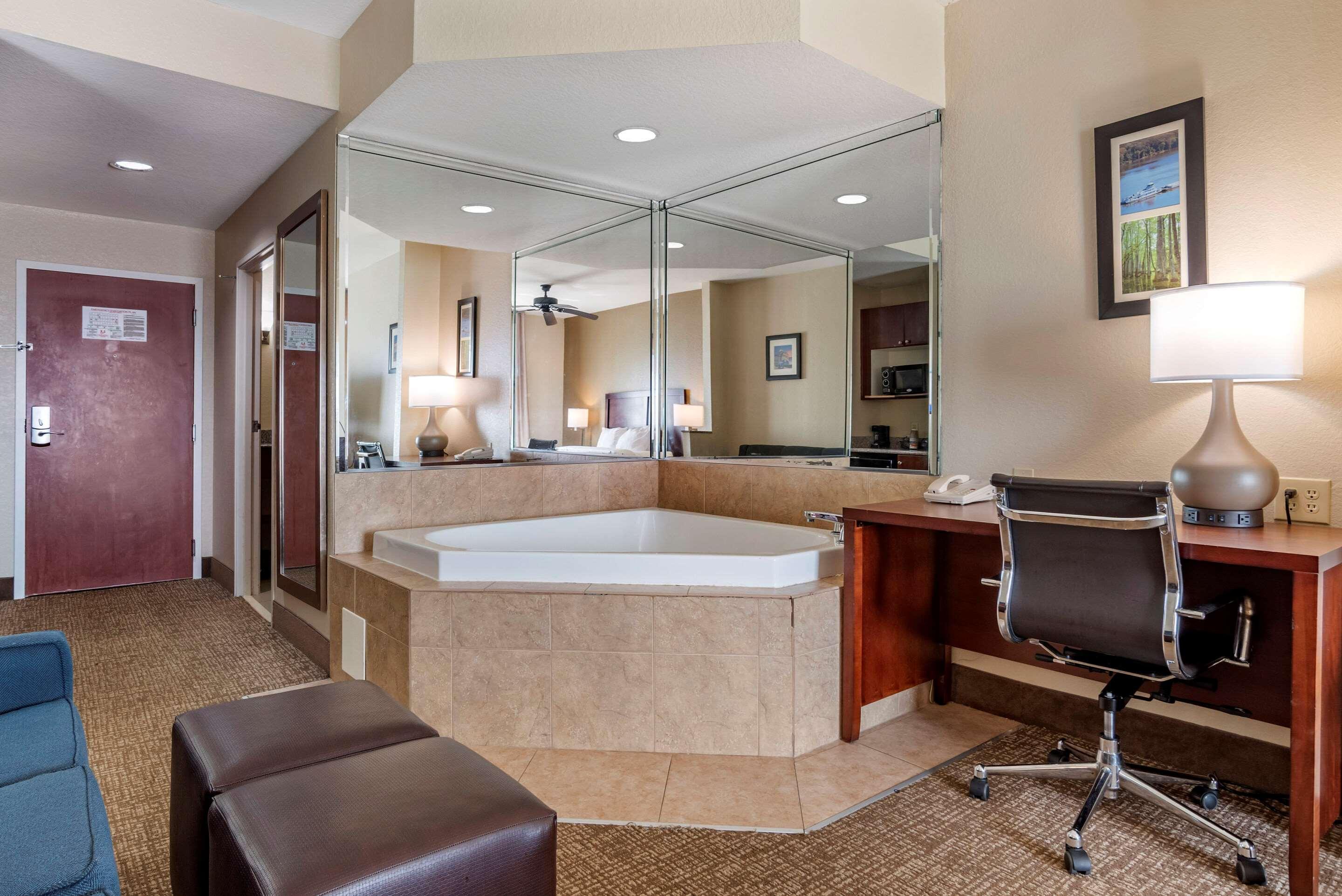 Comfort Inn & Suites Clinton Esterno foto
