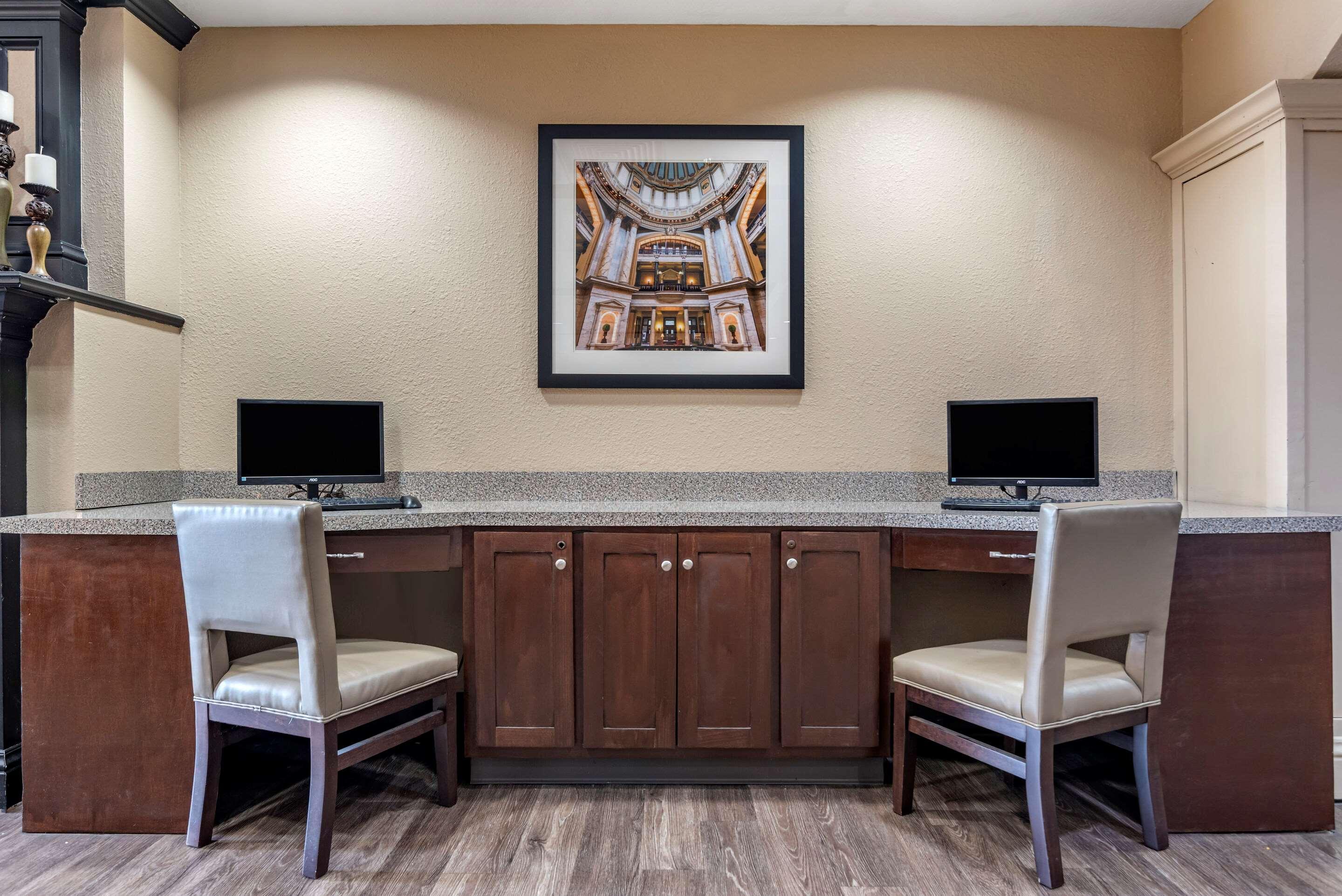 Comfort Inn & Suites Clinton Esterno foto