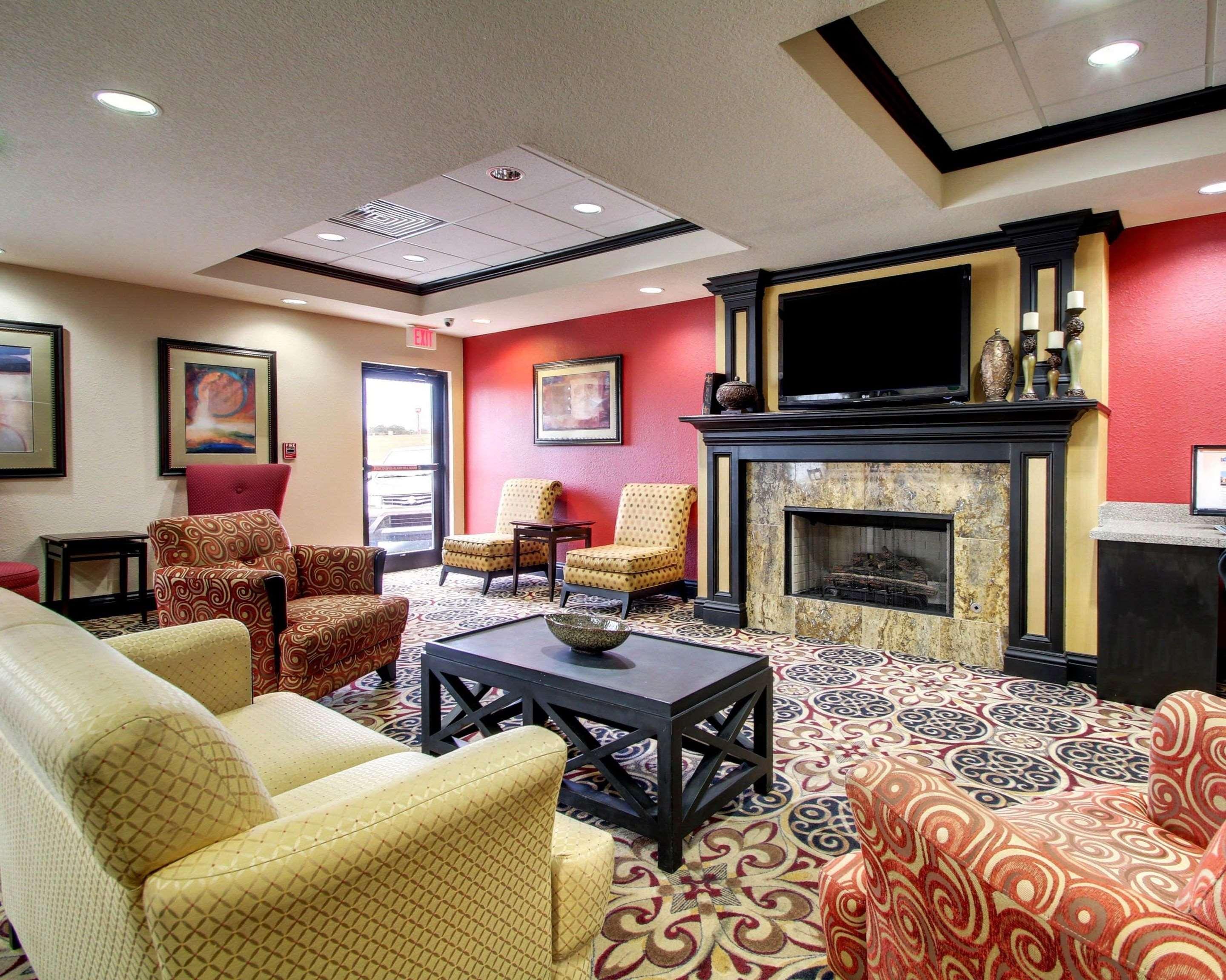 Comfort Inn & Suites Clinton Esterno foto