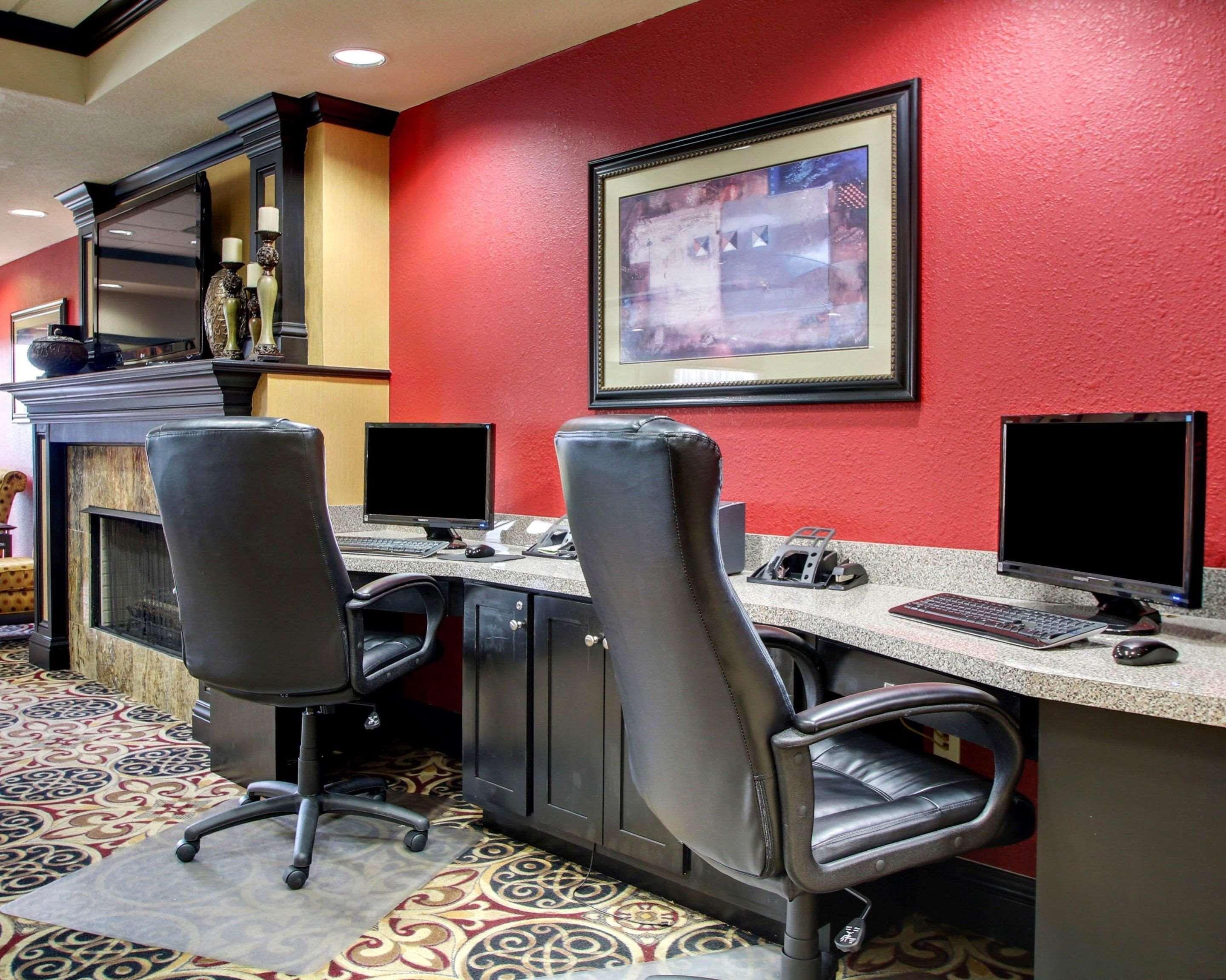 Comfort Inn & Suites Clinton Esterno foto